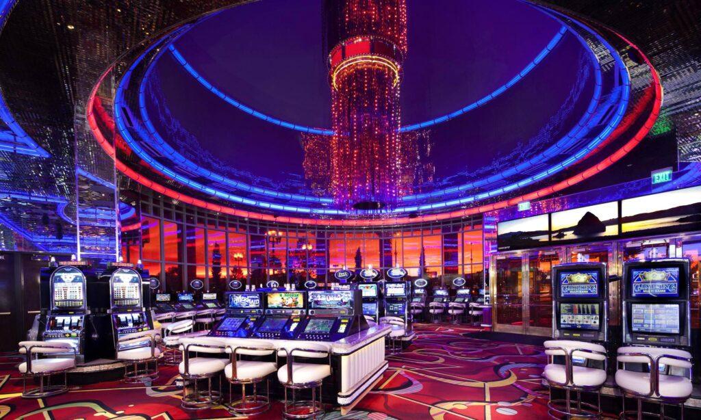 Analytical overview of Bizzo Casino interface showing game categories and dashboard